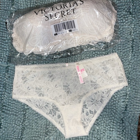 🔥VS PINK BRALETTE🔥 - Picture 2 of 4